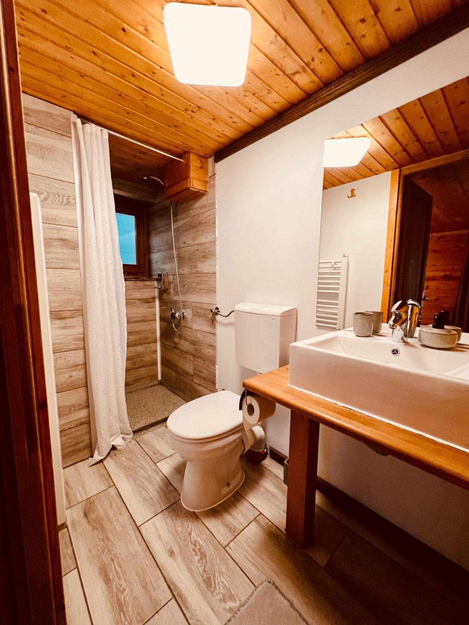 Nautica Bahna Hotel Orsova Bilik gambar